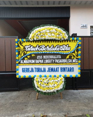 Papan Bunga Duka di Telang